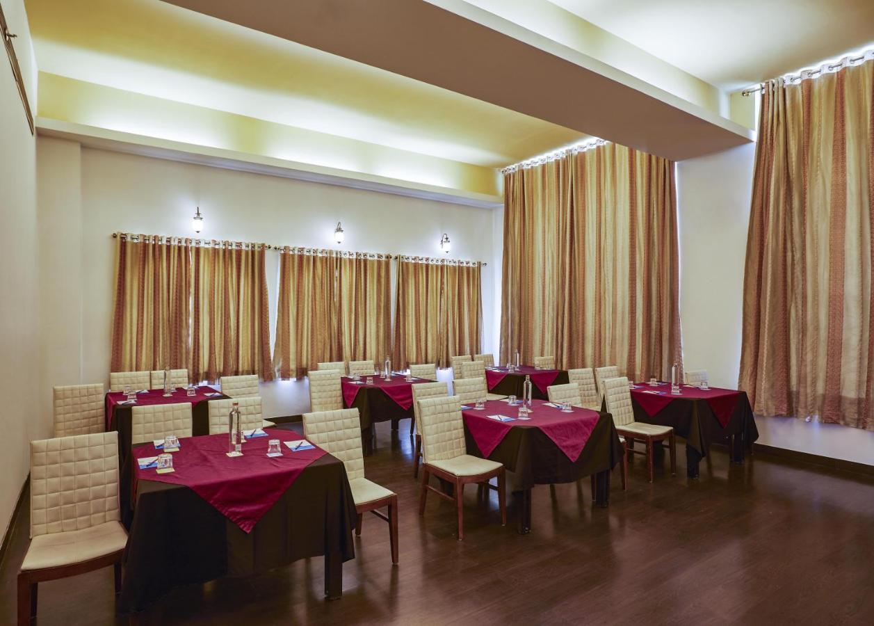 Club Mahindra Udaipur Hotel Екстериор снимка