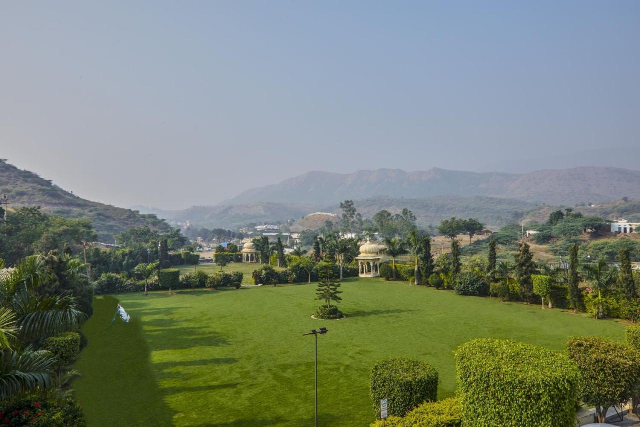 Club Mahindra Udaipur Hotel Екстериор снимка