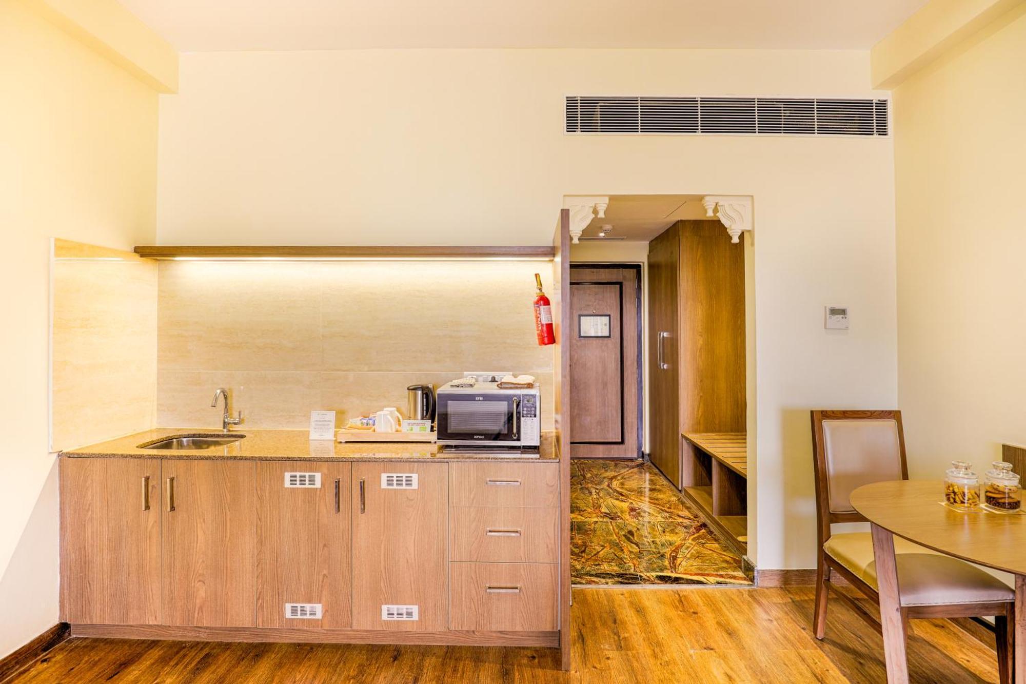 Club Mahindra Udaipur Hotel Екстериор снимка