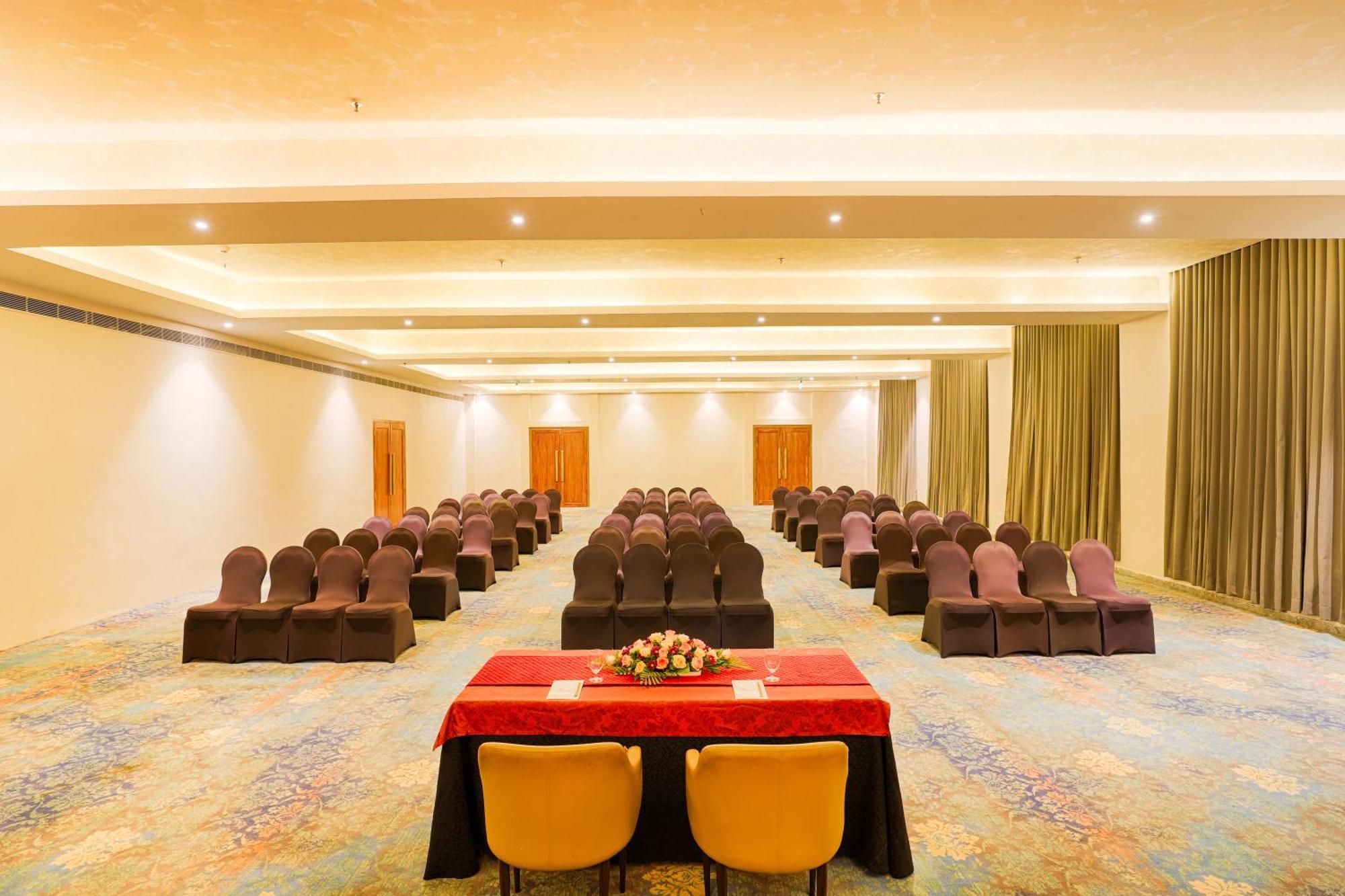 Club Mahindra Udaipur Hotel Екстериор снимка