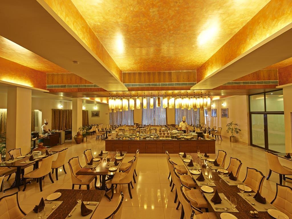 Club Mahindra Udaipur Hotel Екстериор снимка